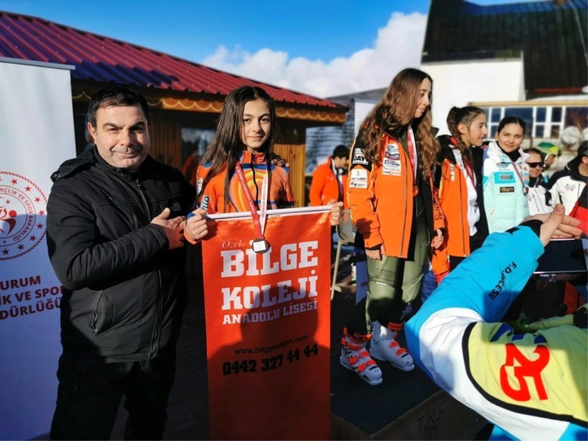 Kayakta Özel Bilge Koleji damgası