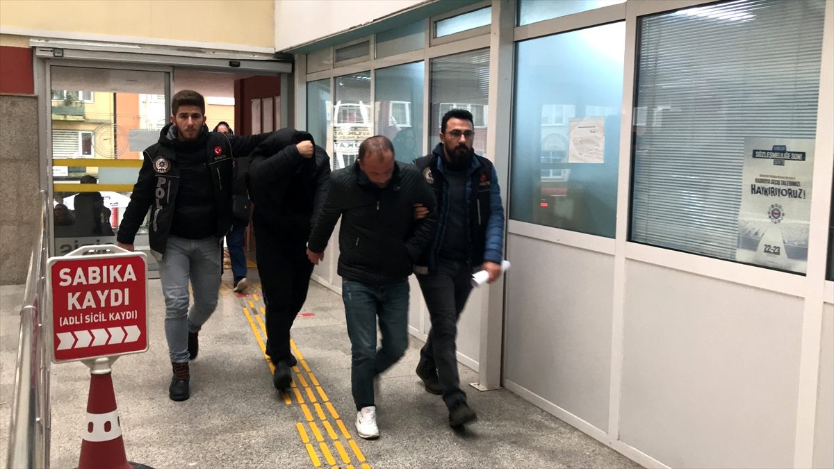 Kredi çekerek uyuşturucu temin ettikleri öne sürülen iki şüpheli tutuklandı