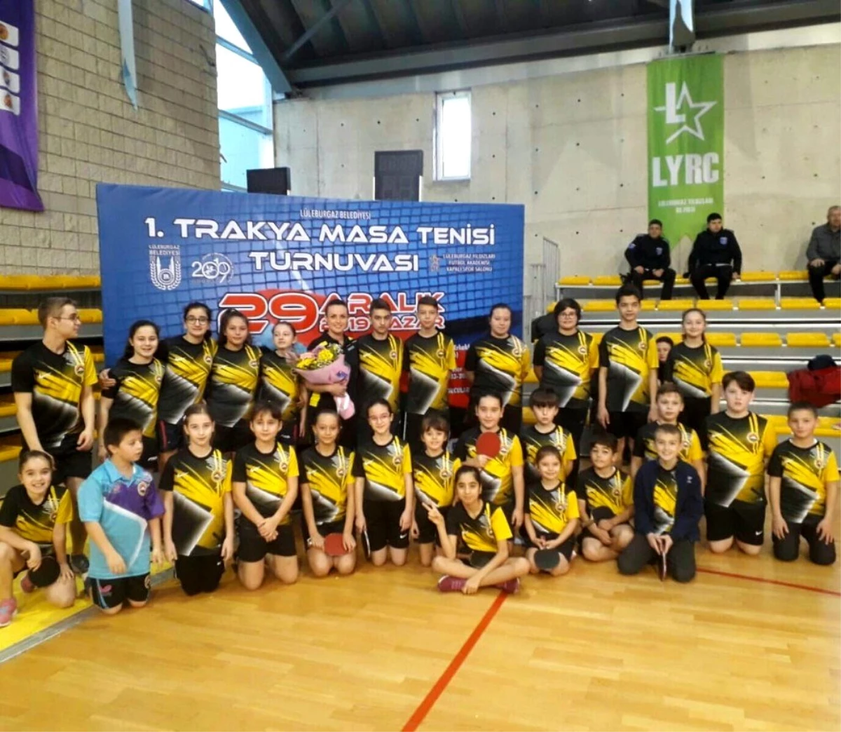 Lüleburgaz\'da Trakya Masa Tenisi Turnuvası düzenlendi