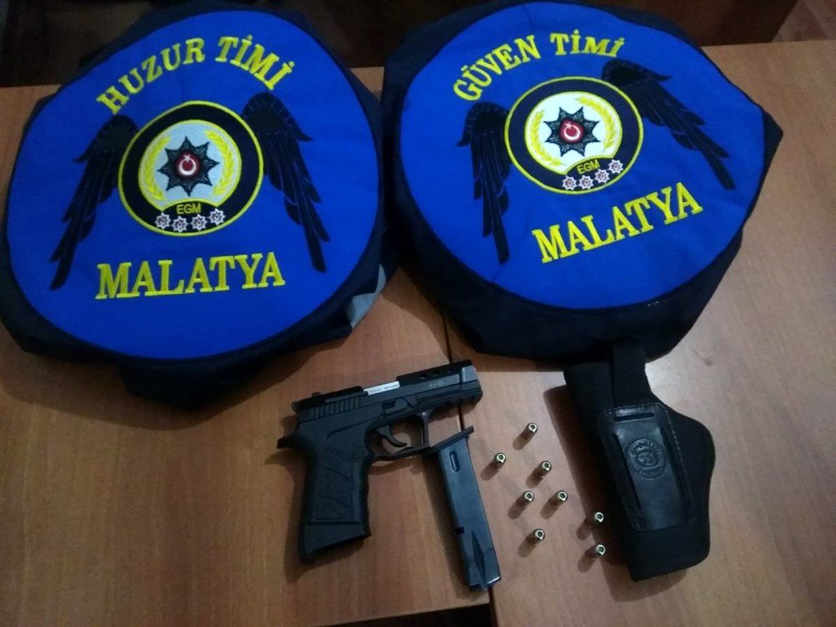 Malatya\'da uyuşturucu ve silah ele geçirildi