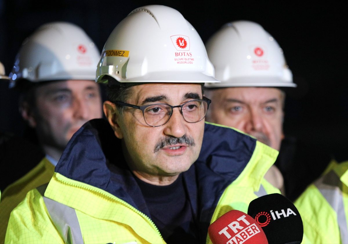 Marmara Adası\'nda kopan elektrik hatları 48 saatte onarılacak