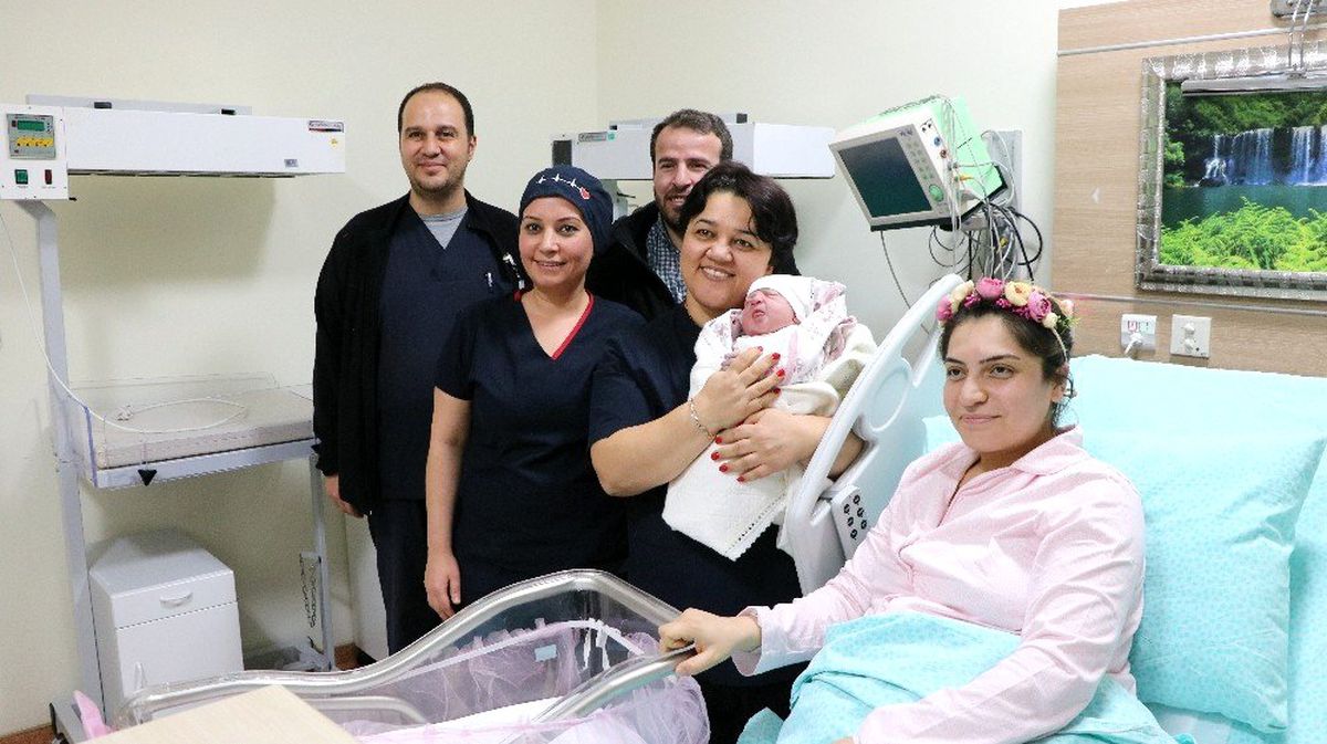 Niğde\'de yeni yılın ilk bebeği Zeynep oldu