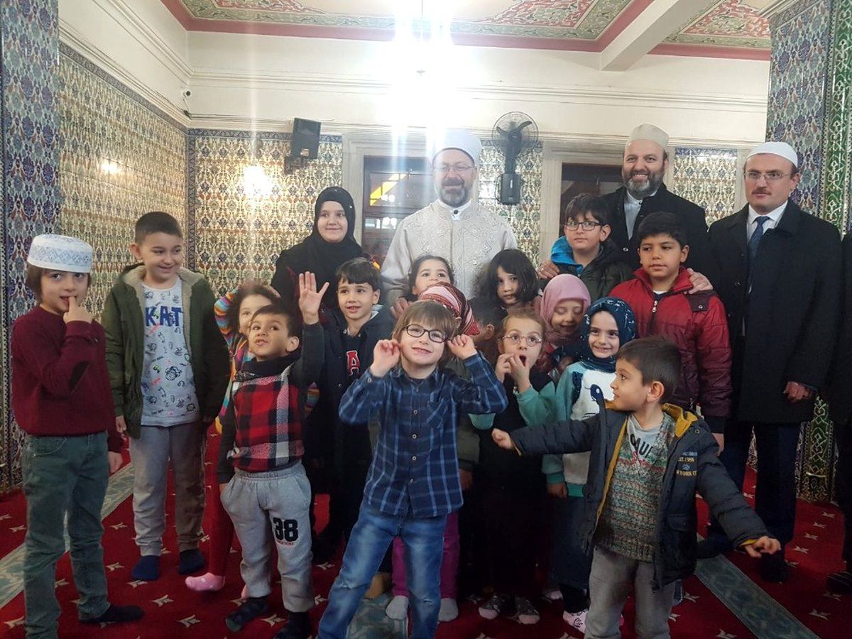 Sakarya\'da 2020\'nin ilk sabah namazını Diyanet İşleri Başkanı Erbaş kıldırdı