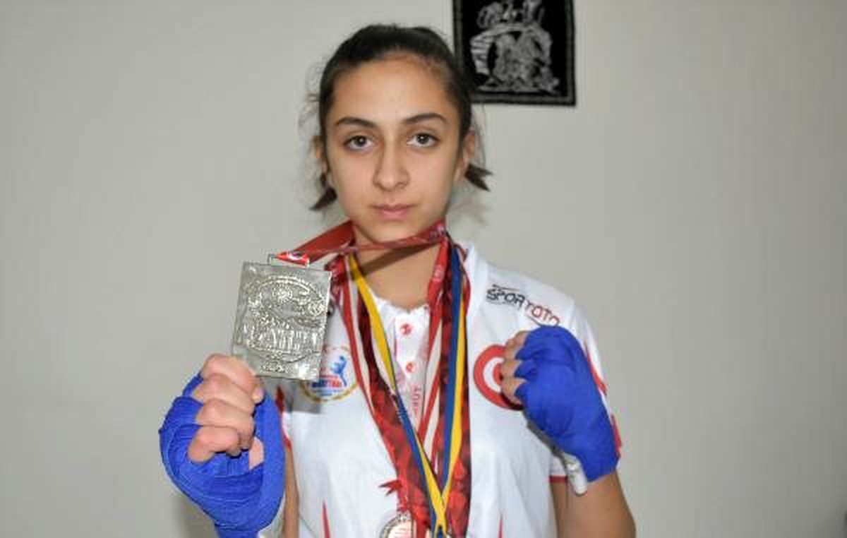 Şeyma, evinde yaptığı antrenmanla Avrupa ikincisi oldu