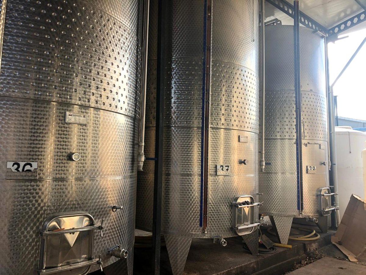 Tekirdağ\'da fabrikada 355 ton kaçak içki ele geçirildi