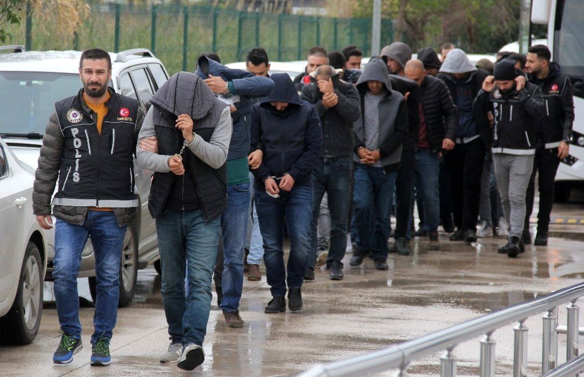 Torbacı operasyonunda 7 tutuklama