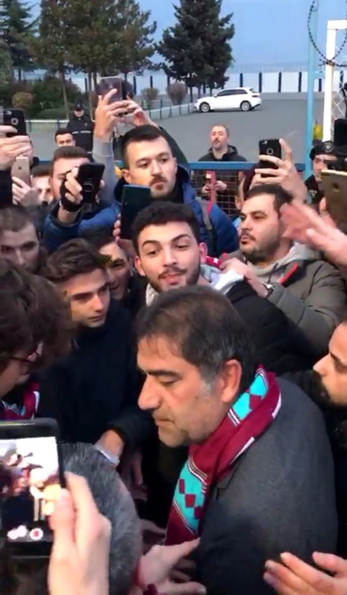 Ünal Karaman Trabzon\'dan ayrıldı