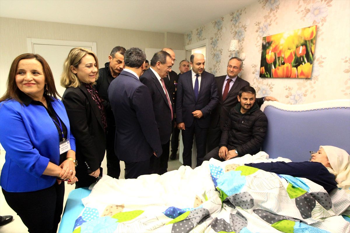 Yeni yılın ilk bebeği "rızkıyla" geldi