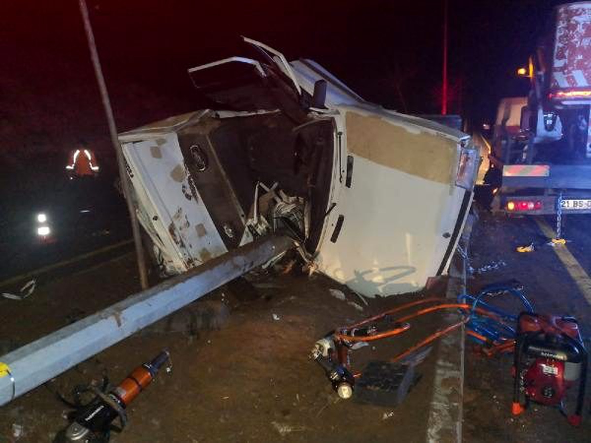 Yeni yılın ilk trafik kazası Şanlıurfa\'da: 2 yaralı