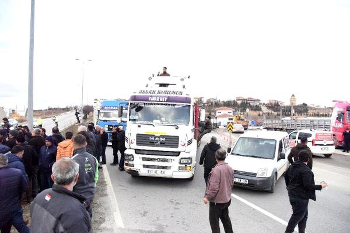 Ankara, Kırıkkale ve Nevşehir\'de nakliyecilerden \'dijital takograf\' tepkisi