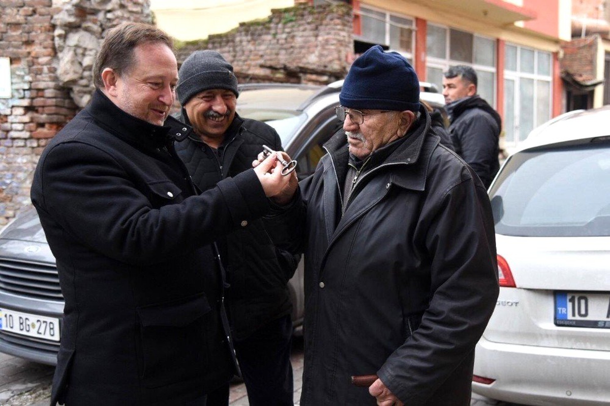 Başkan Orkan mahalle ziyaretlerini sürdürüyor
