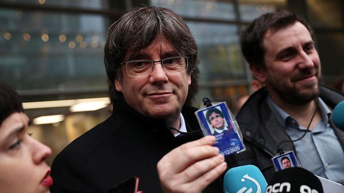 Belçika yargısı Katalan lider Carles Puigdemont\'un İspanya\'ya iadesini kabul etmedi