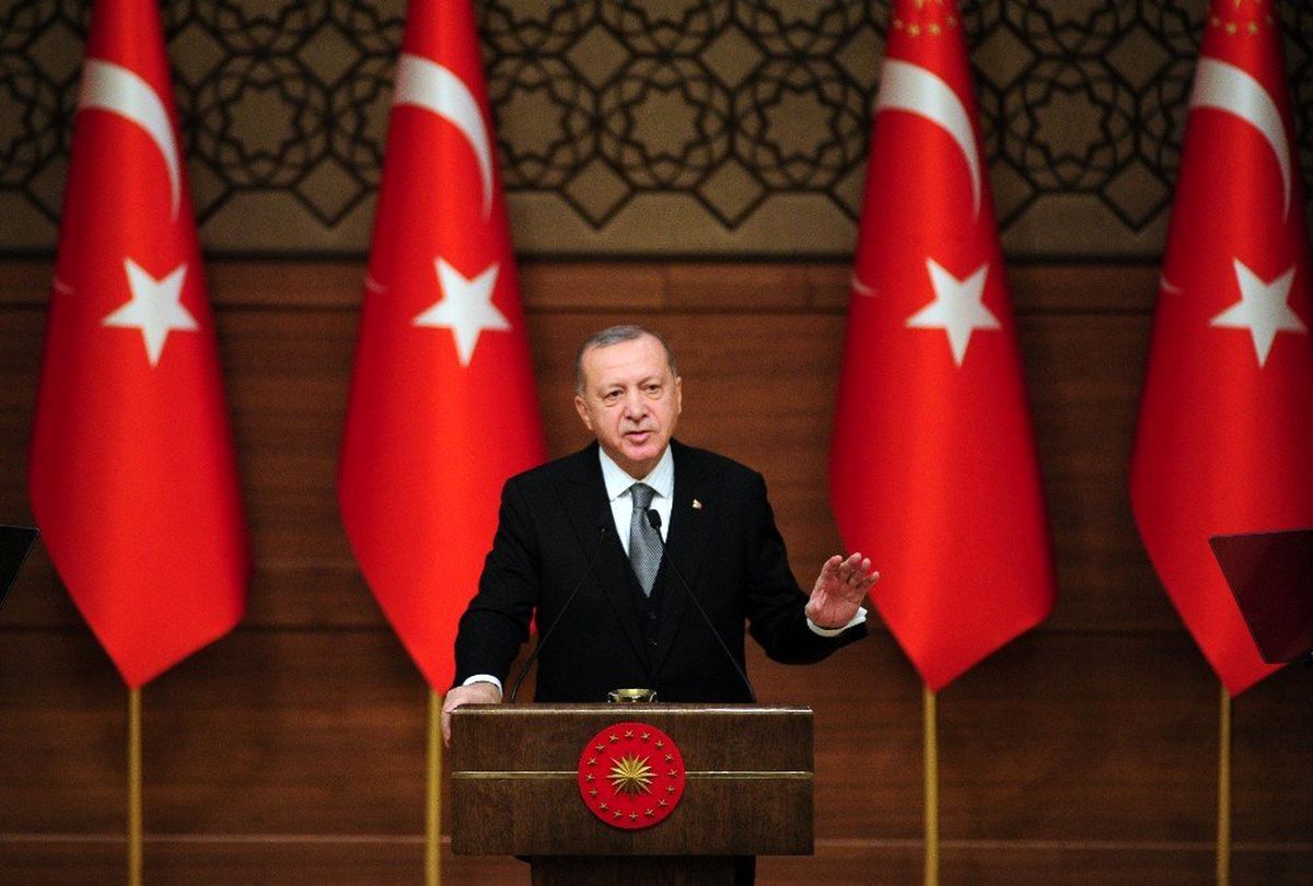 Cumhurbaşkanı Erdoğan: "200-250 bin mülteci sınırımıza doğru hareket halinde"