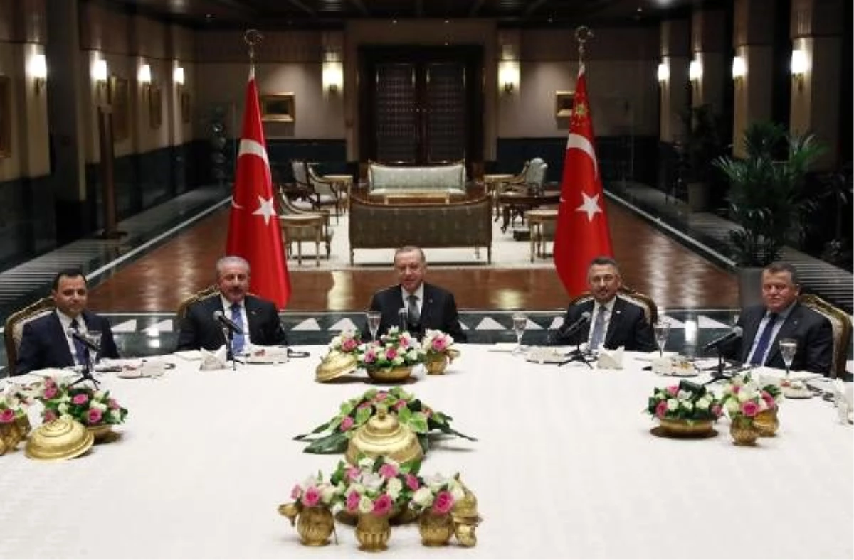 Cumhurbaşkanı Erdoğan\'dan yasama, yürütme ve yargı temsilcilerine yemek