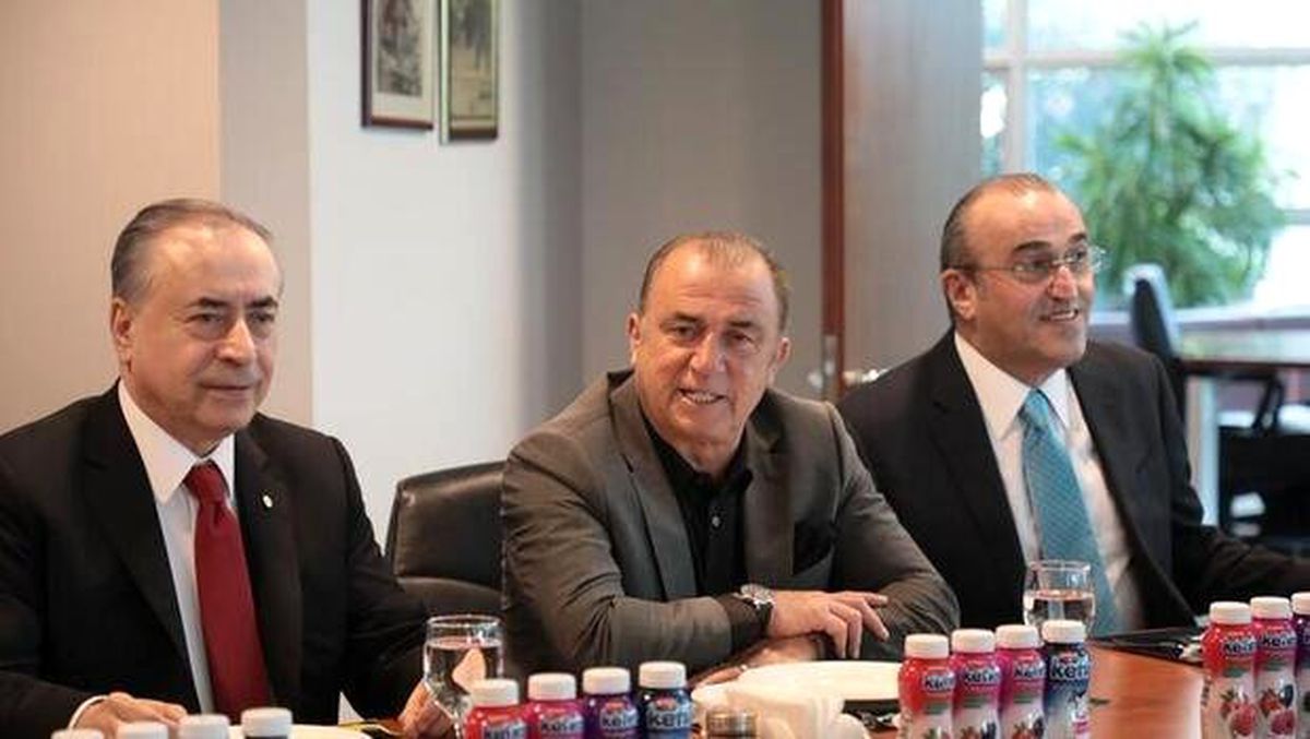 Galatasaray\'da transfer zirvesi