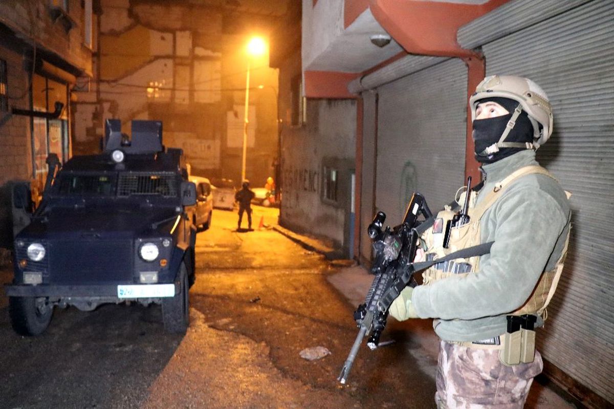 Gaziantep\'te 727 polisli uyuşturucu operasyonu