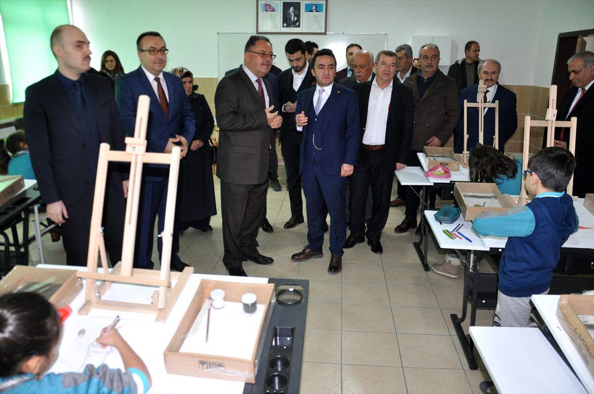 Gülşehir\'de bir okulda tasarım ve beceri atölyesi açıldı