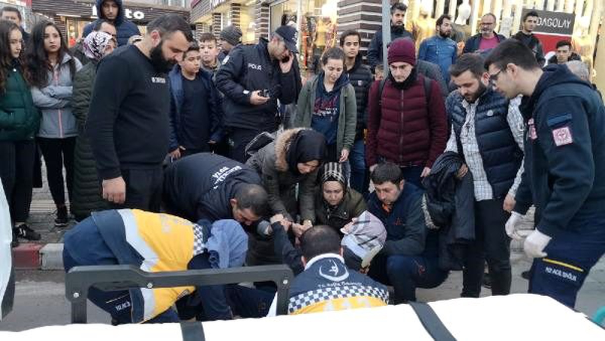 Kaza yerinden geçerken yaralının annesi olduğunu öğrendi
