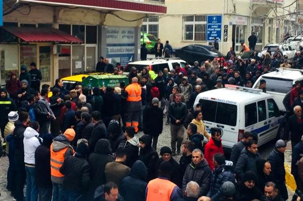 Motosikletle kaza yapan Sefa öldü, arkadaşı ağır yaralı (2)