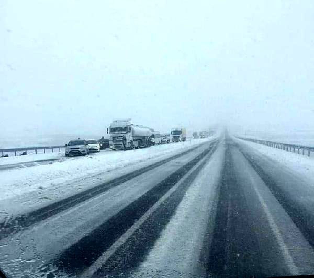 Siverek\'te kar yağışı kazalara yol açtı