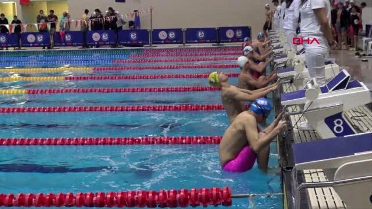 Spor türk yüzmesi, türk antrenör-sporcu ile büyük bir ivme kazandı