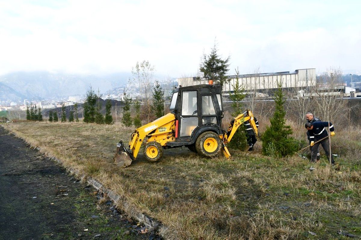 Yeşil bir Karabük için bin fidan dikildi