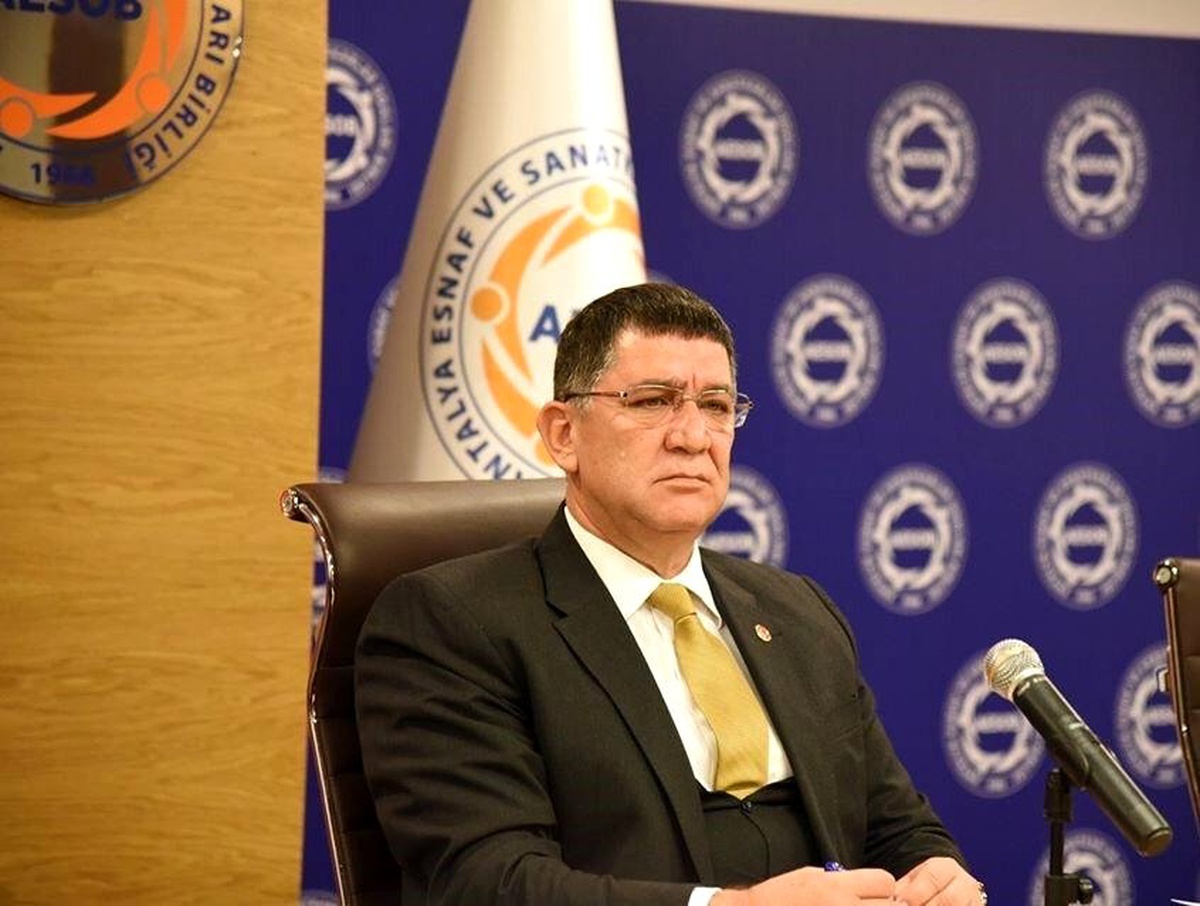 AESOB Başkanı Dere: "e-Fatura sistemi ertelenmeli"