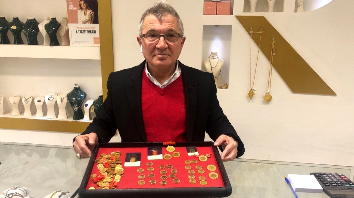 Altın yeni yılda yükselişe geçti