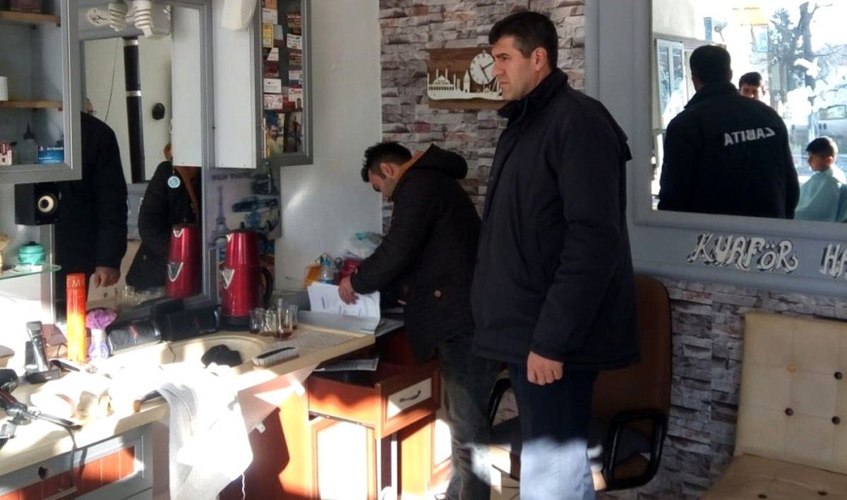 Bafra\'da berberler denetlendi