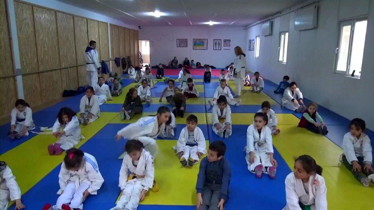 Bir ilçeye judoyu sevdirdiler