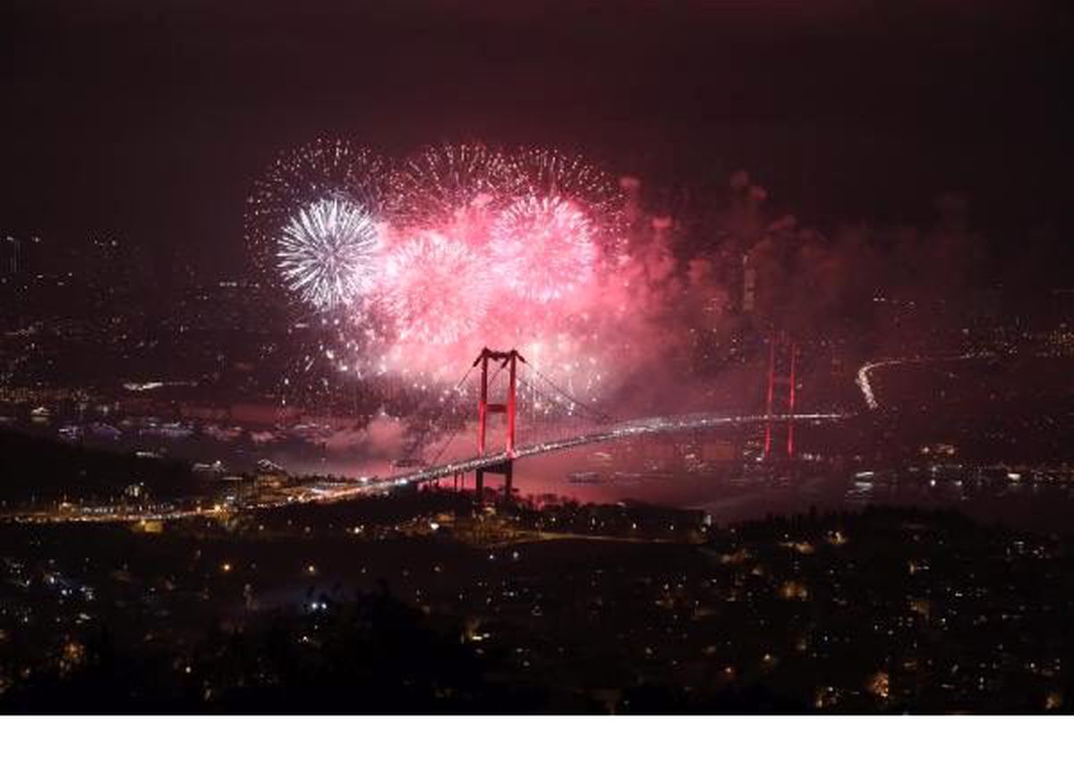 Boğaz\'daki ışık şovunun maliyeti belli oldu