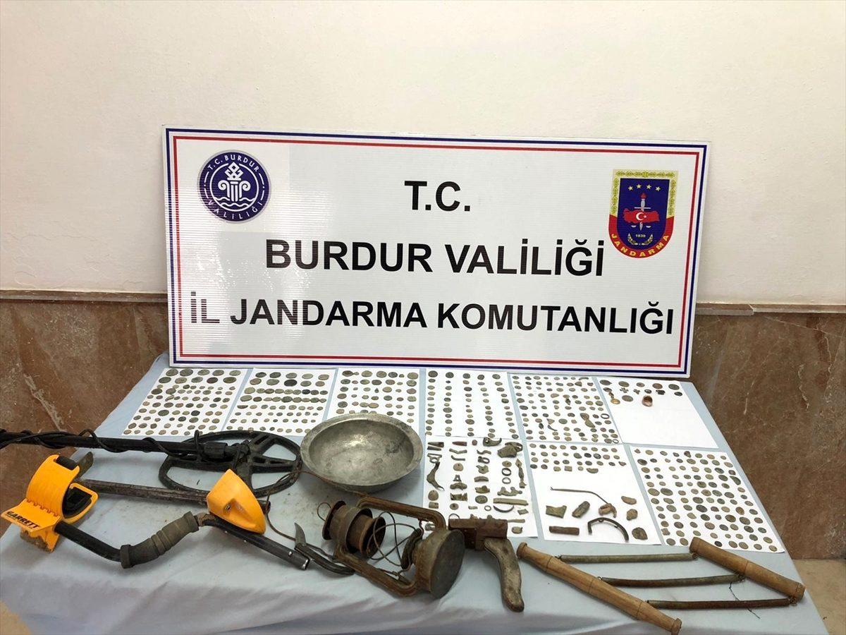 Burdur\'da Roma ve Bizans dönemlerine ait tarihi eser ele geçirildi