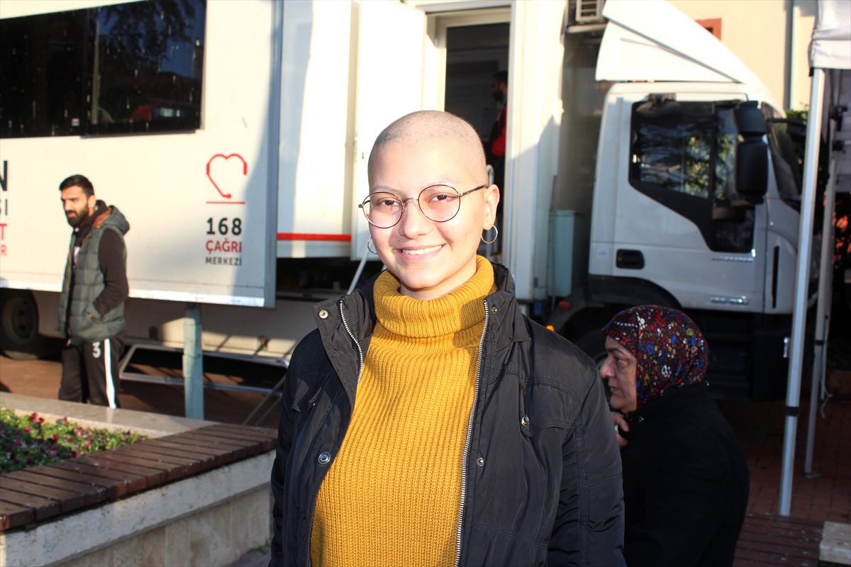 Bursa\'da lenf kanserine yakalanan tıp öğrencisi Elif Azra için kök hücre bağışı yapıldı