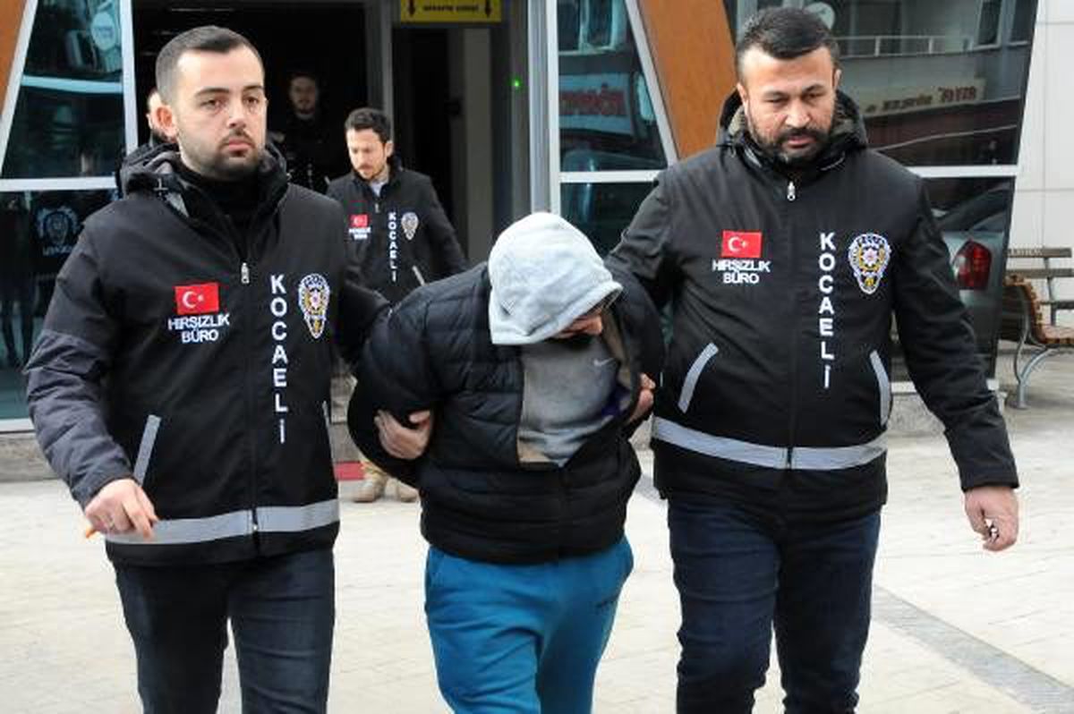 Çaldığı 5 bin liralık saatle yakalandı