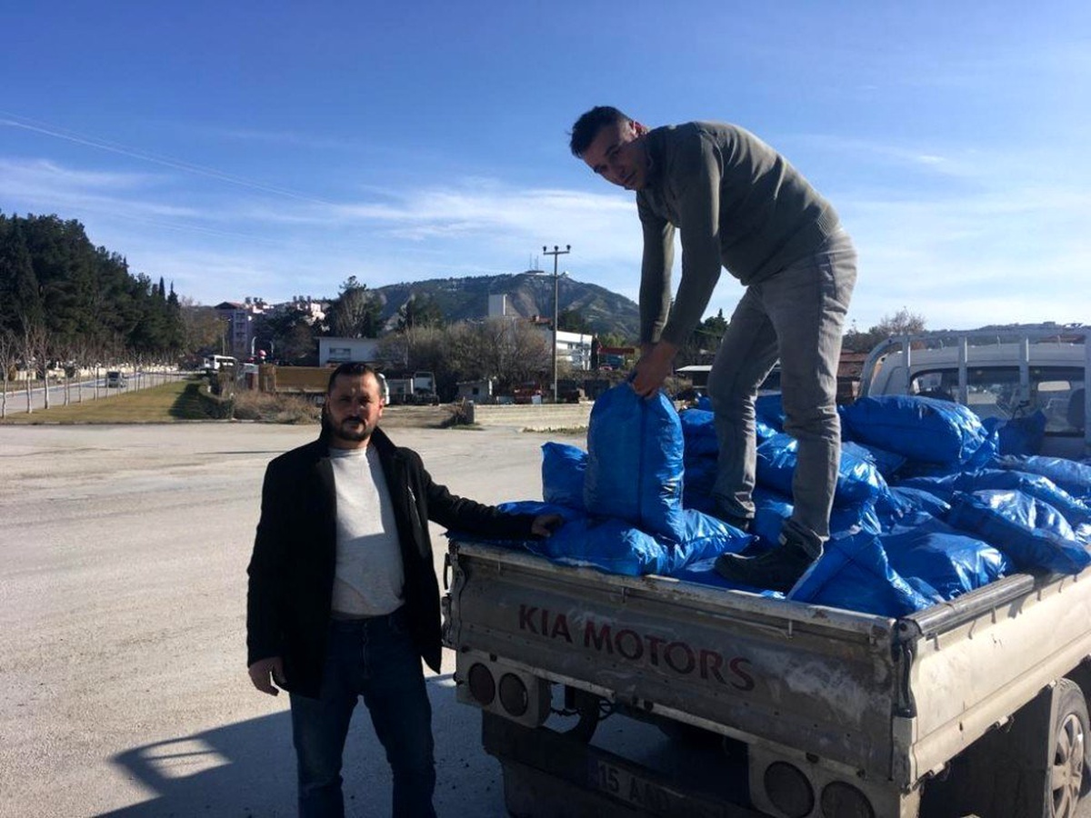 Dar gelirli ailelere kömür desteği