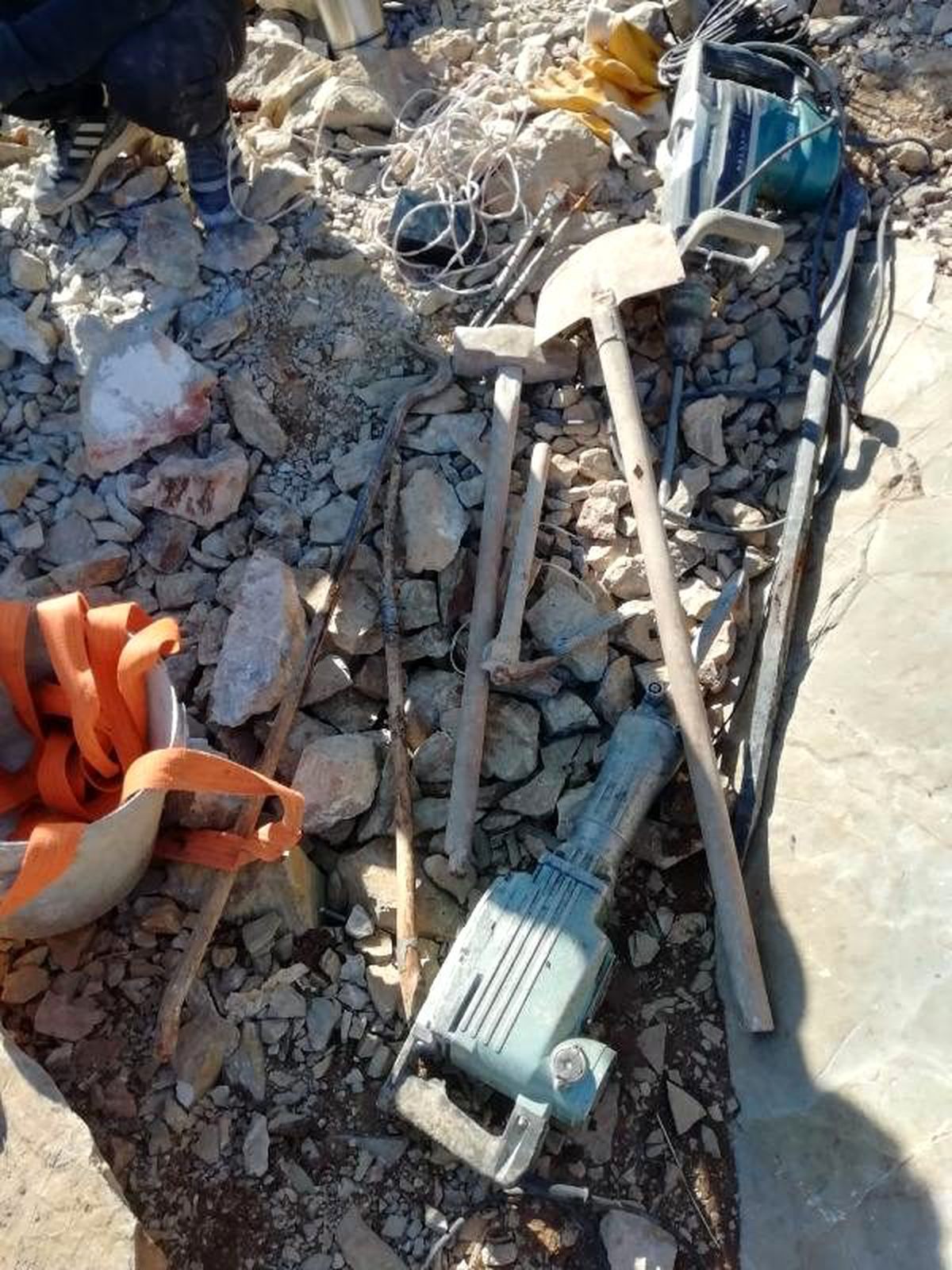 Datça\'da \'kaçak kazı\' yapanlara suçüstü: 5 gözaltı