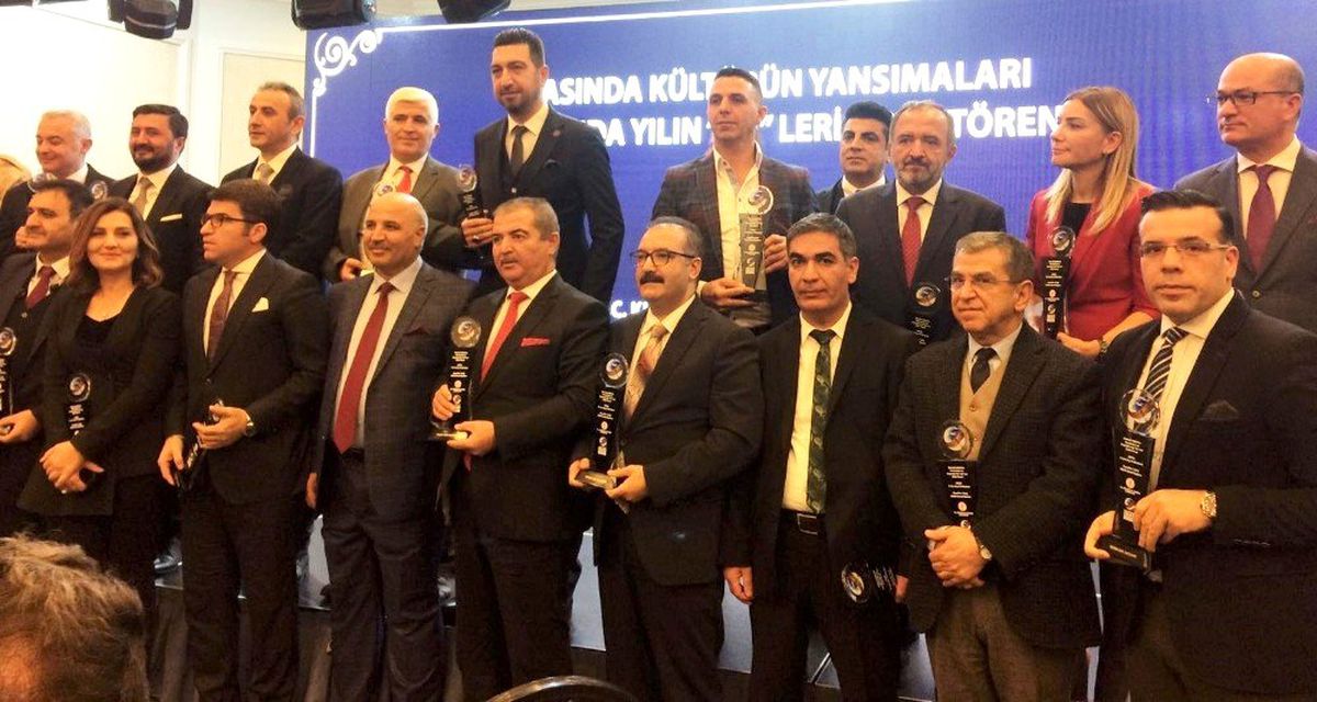 Dünya Basın Mensupları Derneği\'nden ZBEÜ\'ye \'Başarıda Yılın "En"leri ödülü\'