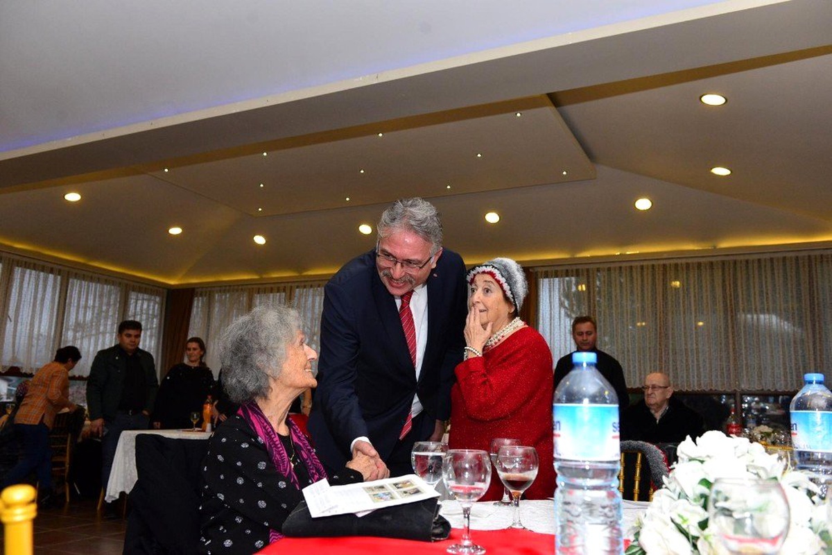 Erdemirli Mühendisler huzurevi sakinlerini ağırladı