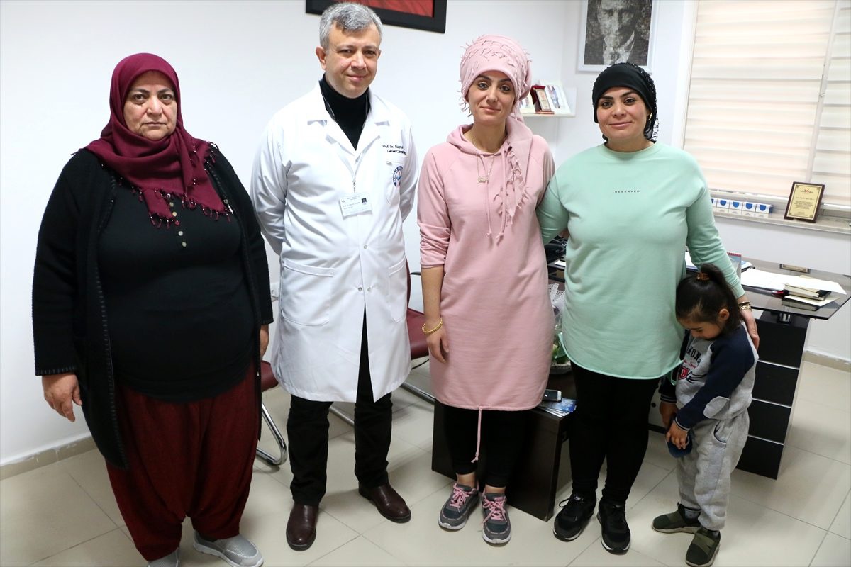 Obez anne ile 3 kızı mide küçültme ameliyatı ve diyetle sağlığına kavuştu