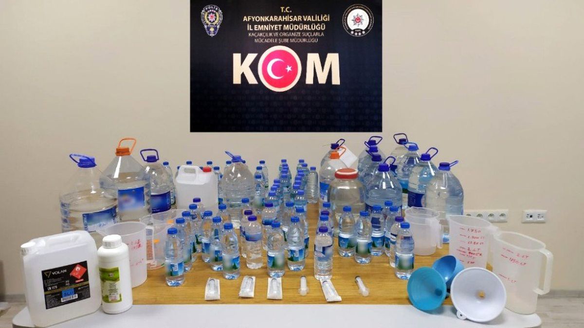 Sandıklı\'da sahte içki operasyonu
