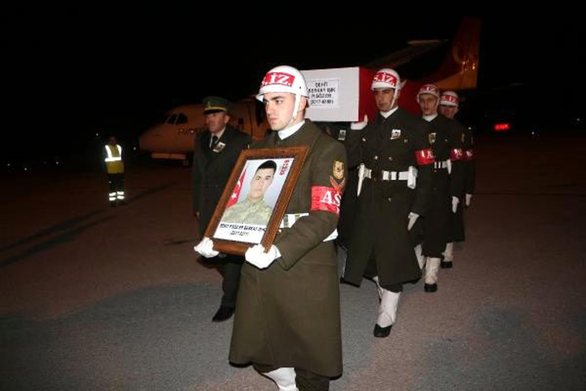 Şehit Piyade Er Işık için İstanbul\'da tören (2)