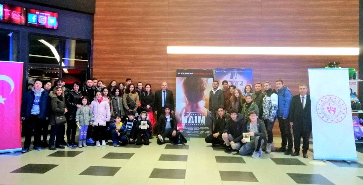 Sporcu ve antrenörler Naim\'i izledi