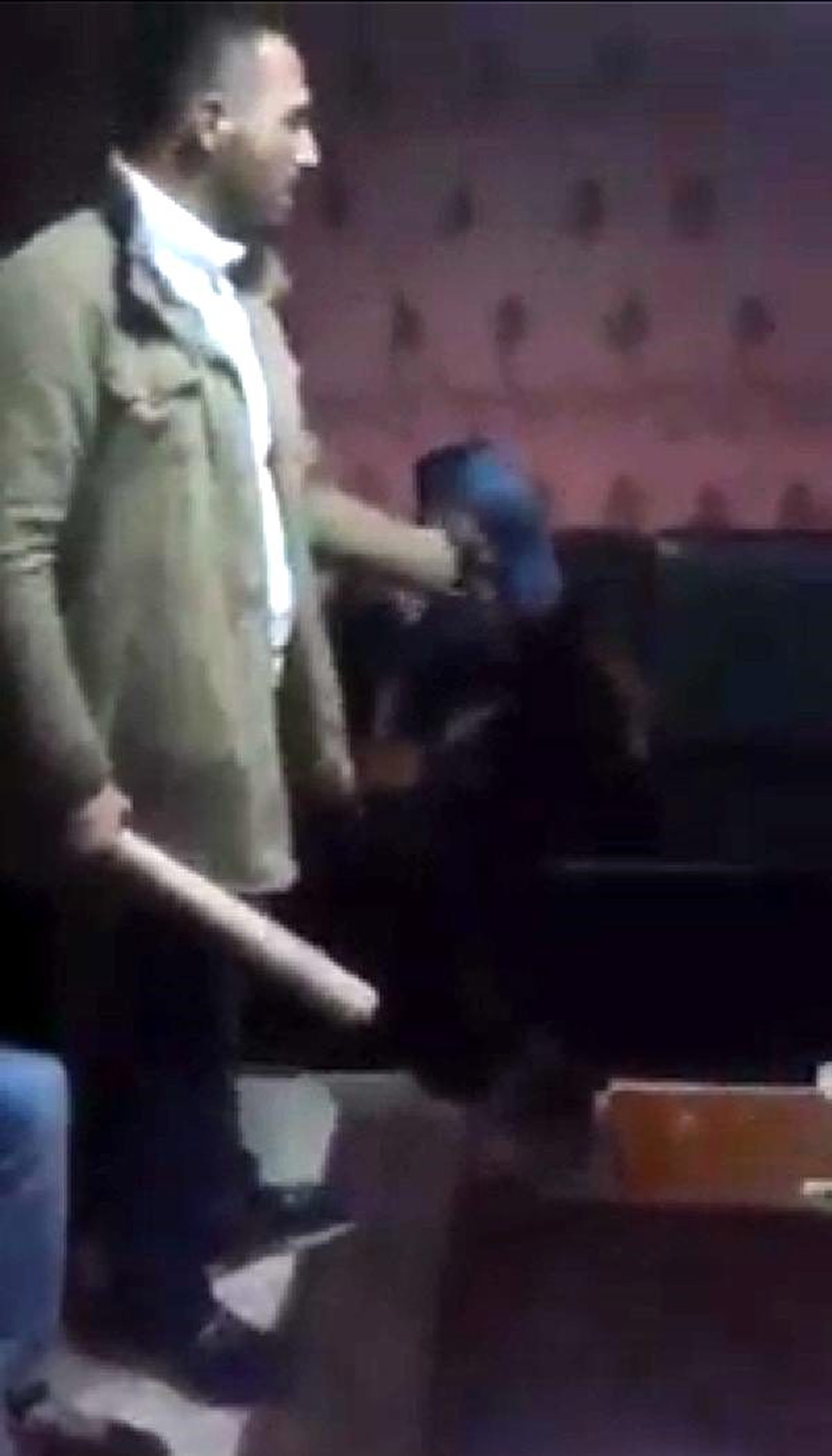 Tacizle suçlayıp, beyzbol sopasıyla işkence ettiler