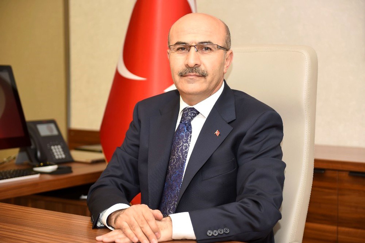 Vali Demirtaş: "Emsalsiz bir tarihe sahip olmaktan onur duyuyoruz"