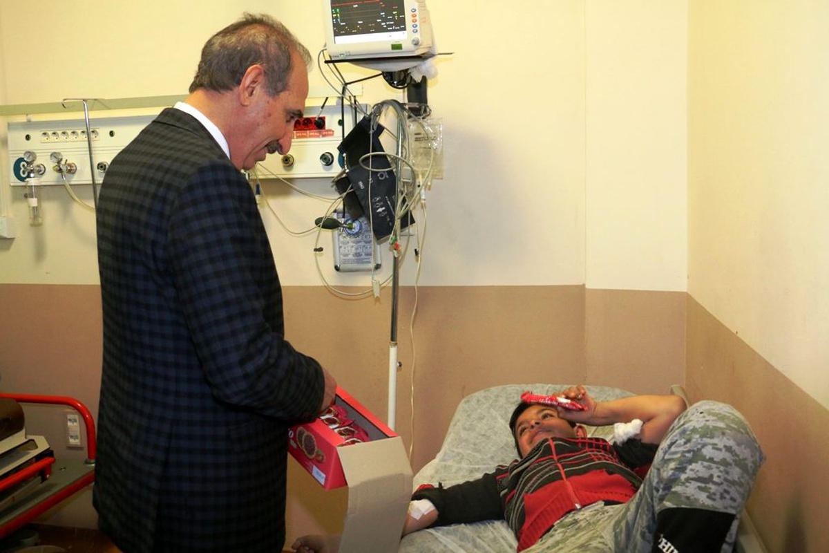 Yeni doğan bebeklere ilk hediye Başkan Yalçınkaya\'dan
