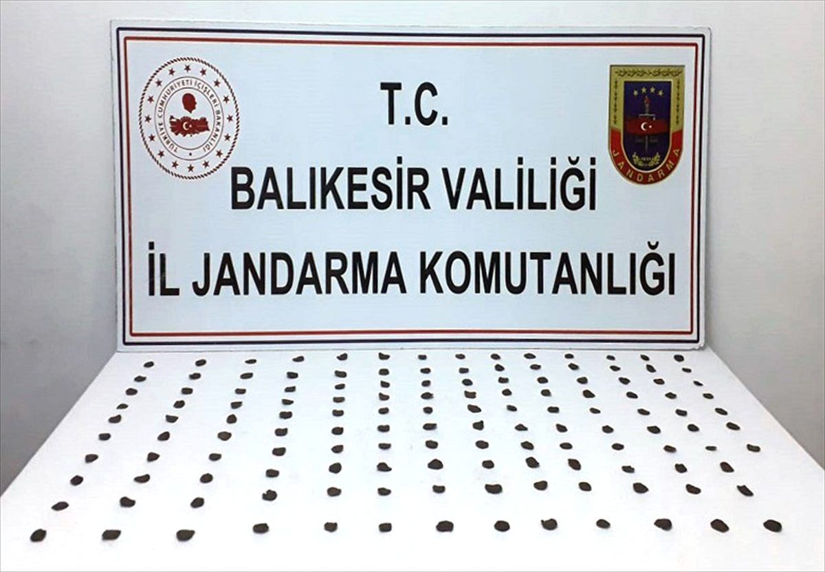 Balıkesir\'de 120 bronz sikkeyi internetten satmaya çalışan şüpheli yakalandı