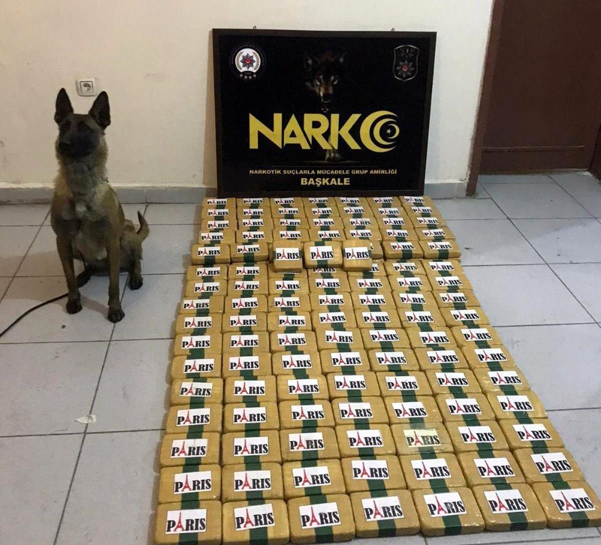 Başkale\'de 2 çuval içerisinde 77 kilo eroin ele geçirildi