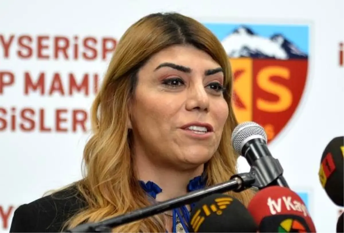 Berna Gözbaşı: Bu takımı ligden düşürmeyeceğime söz veriyorum