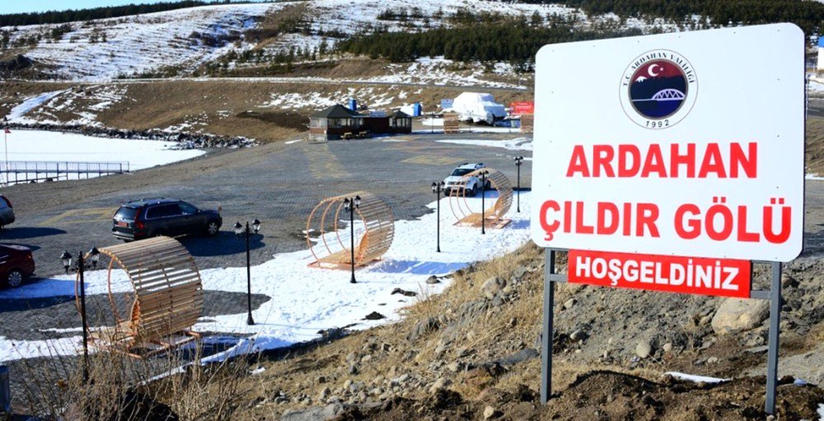 Çıldır Gölü Kenarında başlatılan rekreasyon projesi çalışması tamamlandı