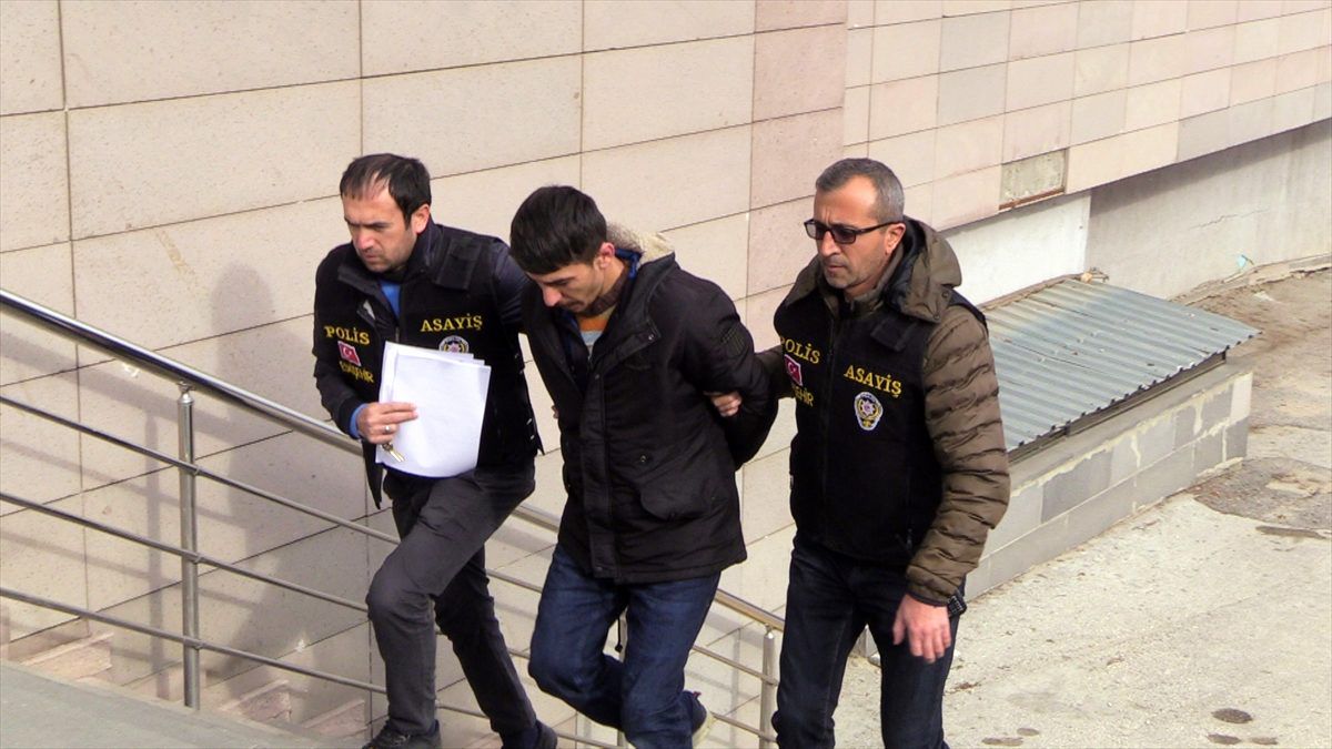 Eskişehir\'de cinsel taciz ve gasp iddiası